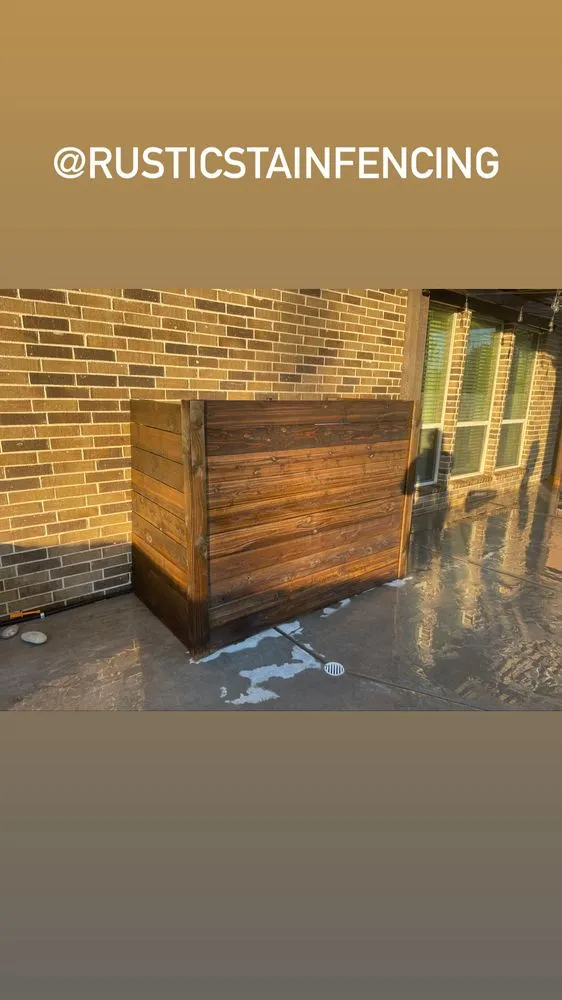 Reliable chain link fencing service in Aledo, TX - Rustic Stain