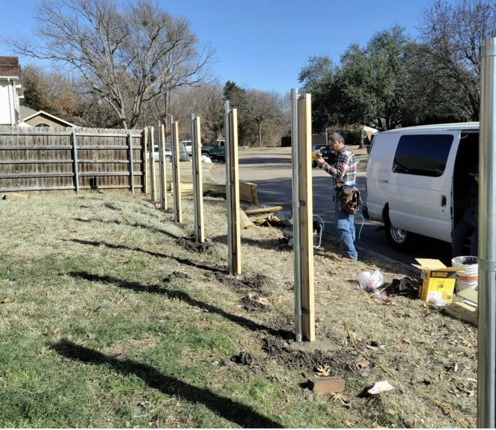 Top-rated wood fence service in Euless, TX by Sam’s Concrete Solution