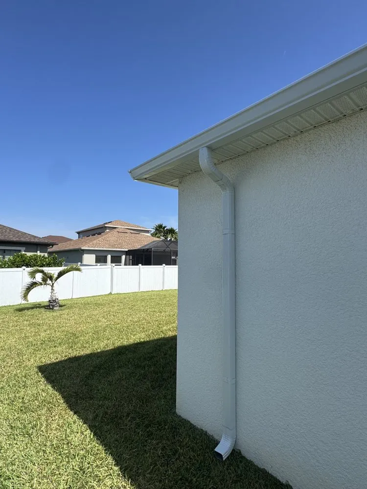 Affordable wood fence service for homes in Riverview, FL by Seamless Structures