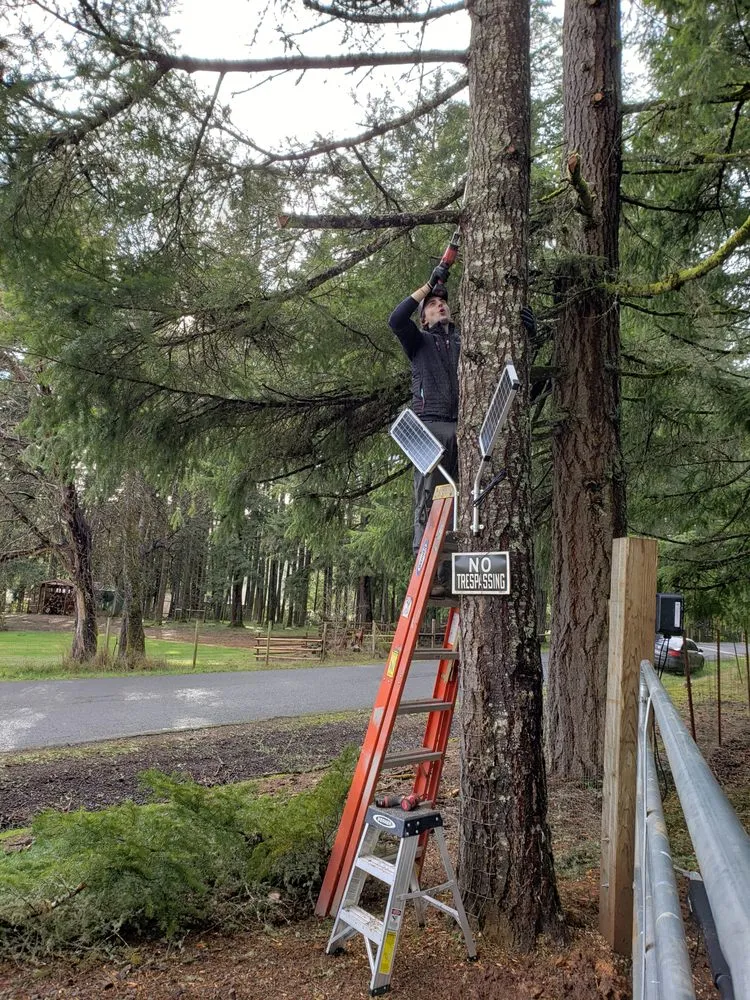 Professional vinyl fence installation experts serving Eugene, OR - Secure Access & Entry