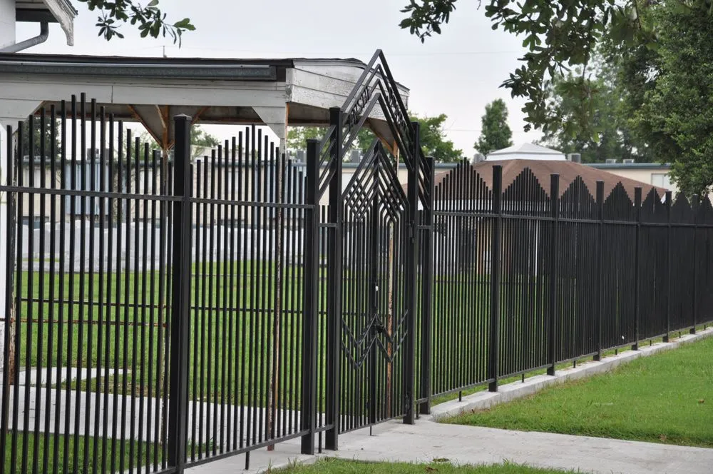Trusted fence repair service in Kenner, LA - Security Iron