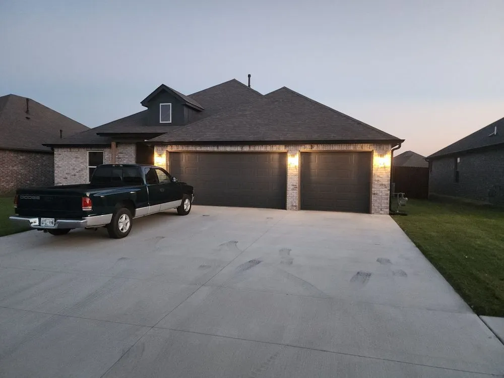 Affordable chain link fencing service in Tulsa, OK - Shell Services