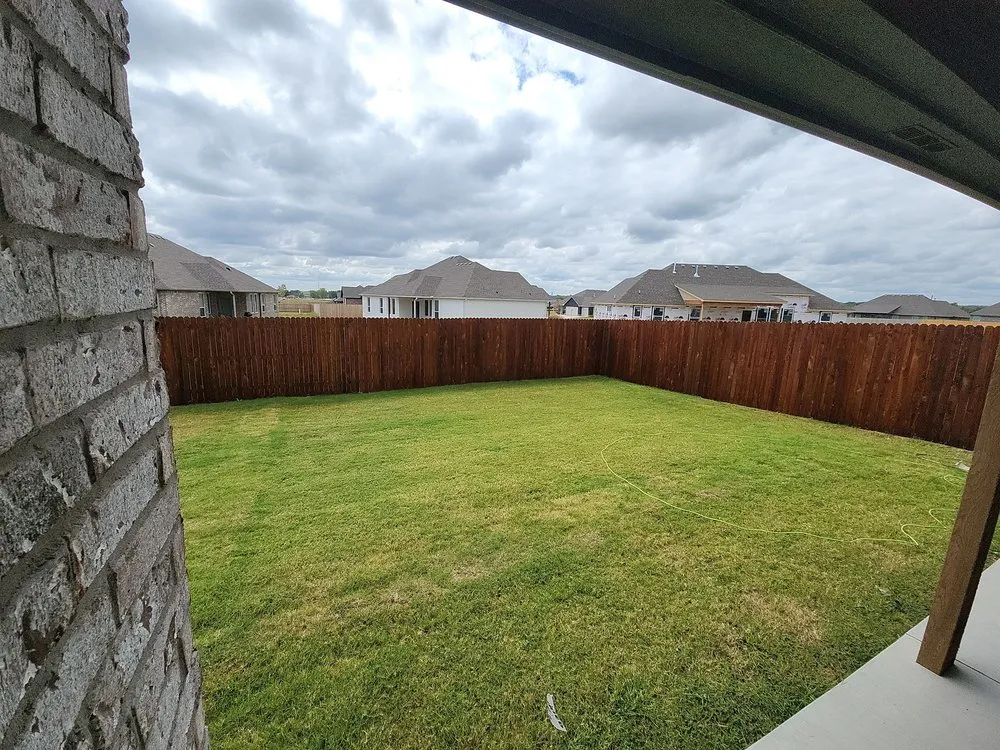 Quality wood fence service service in Tulsa, OK - Shell Services