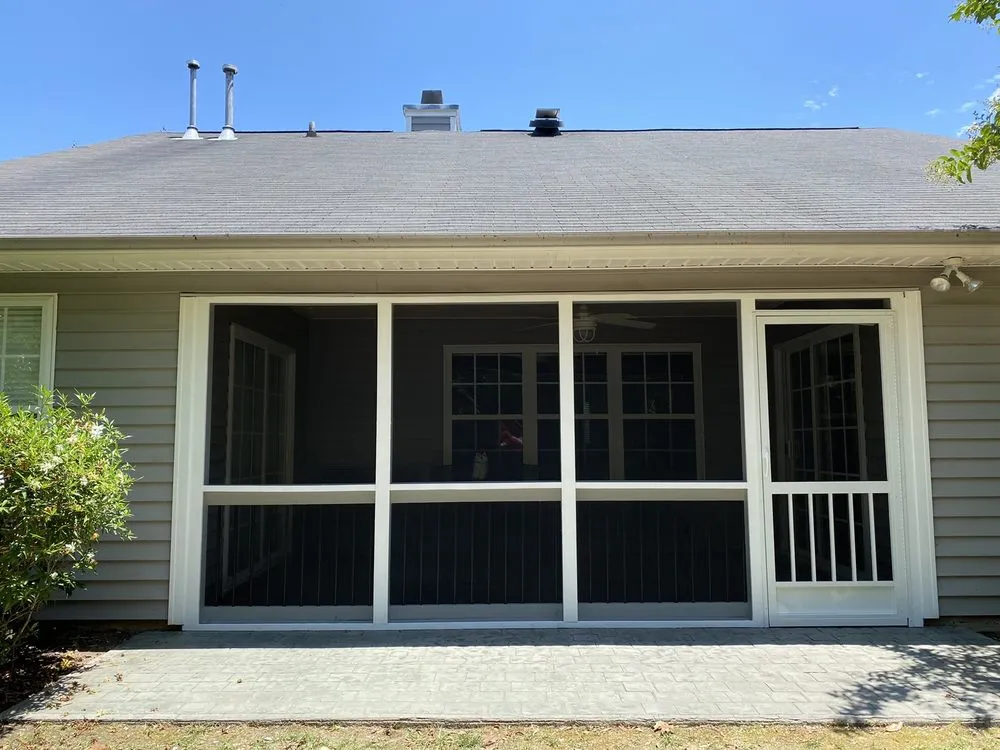 Reliable vinyl fence installation service in Durham, NC - Sierra Structures