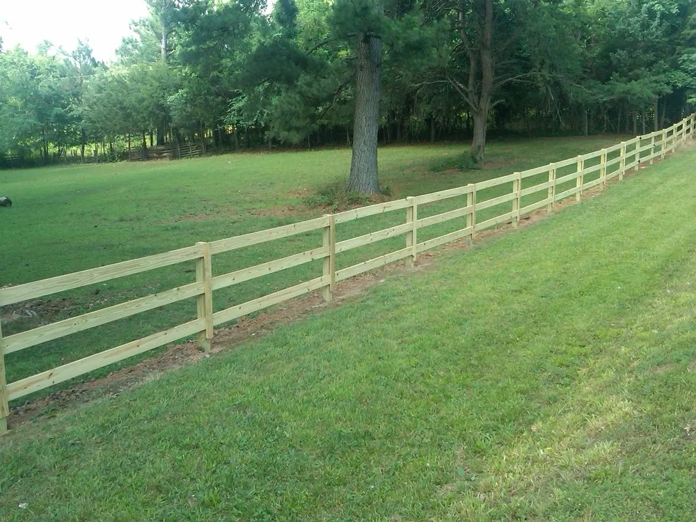 Trusted privacy fencing experts serving Durham, NC - Sierra Structures
