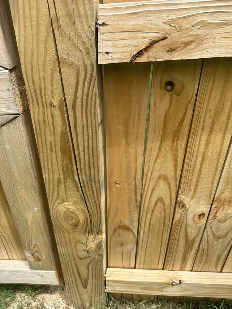 Reliable vinyl fence installation service in Durham, NC - Sierra Structures