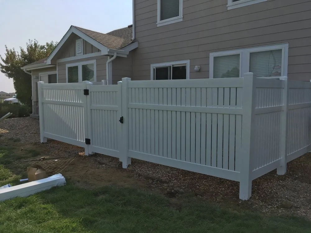 Professional wood fence service experts serving Aurora, CO - Simcoe Services