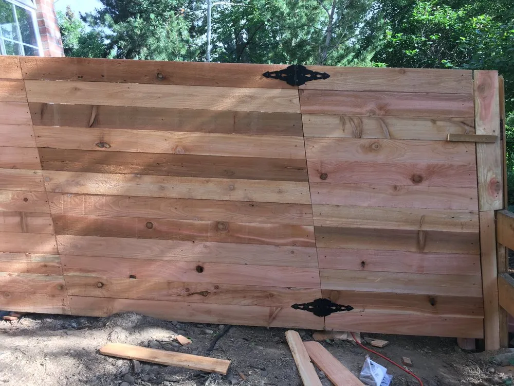 Professional vinyl fence installation service in Aurora, CO - Simcoe Services