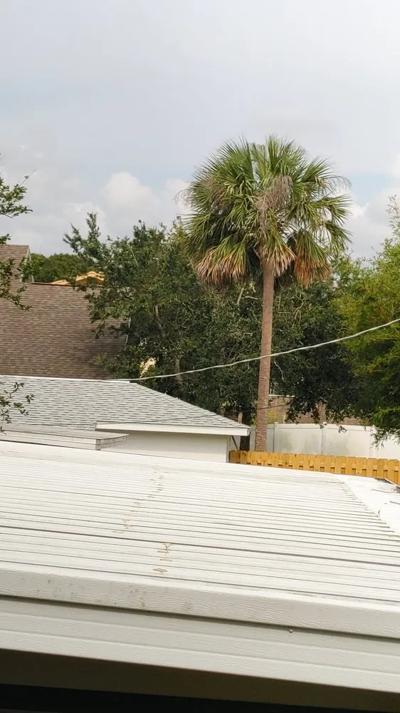 Professional fence repair service in Ormond Beach, FL - Simply Klean