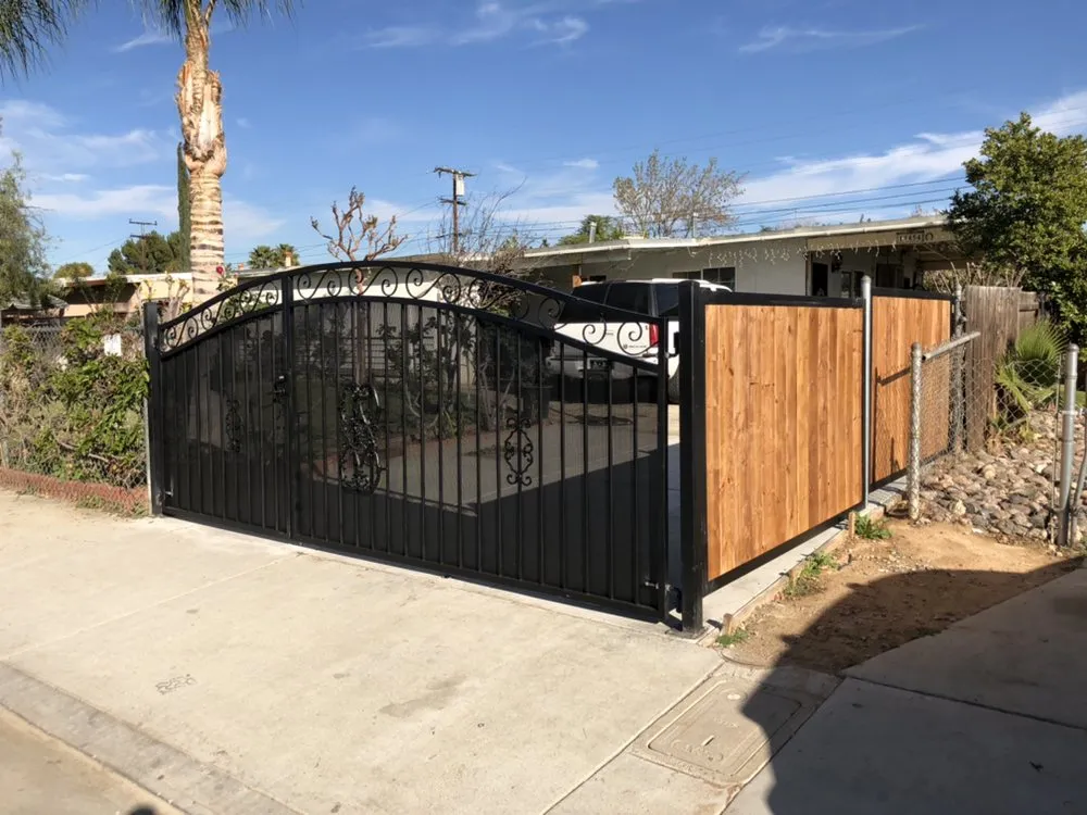 Affordable chain link fencing service in Perris, CA - SMW