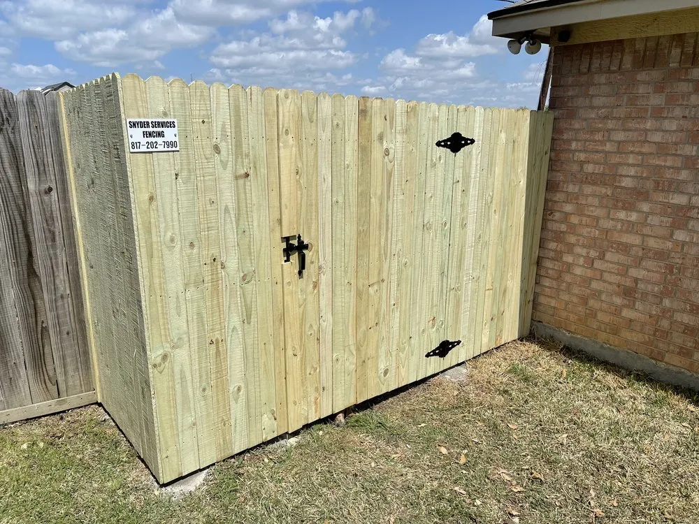 Expert wood fence service service in Cleburne, TX - Snyder Services