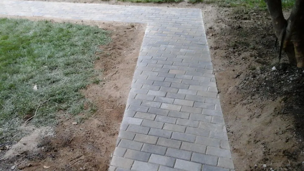 Expert chain link fencing service in Pittsburgh, PA - Solid Contracting