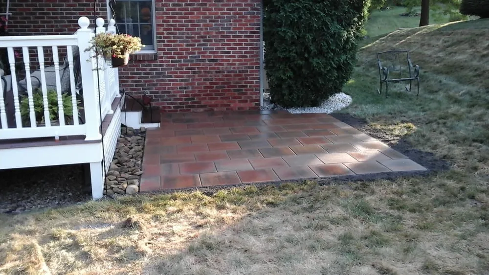 Expert fence installation for homes in Pittsburgh, PA by Solid Contracting