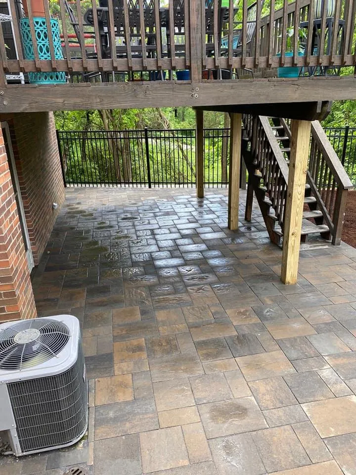Trusted wood fence service service in Pittsburgh, PA - Solid Contracting