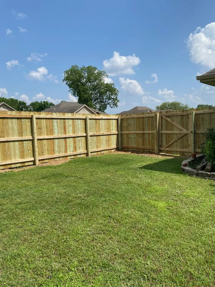 Local fence installation in Fort Smith, AR by Solid Developments