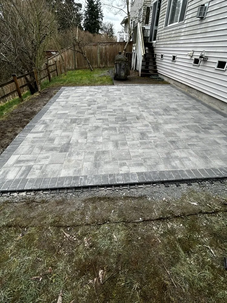 Local chain link fencing experts serving Everett, WA - Solid Ground Landscape