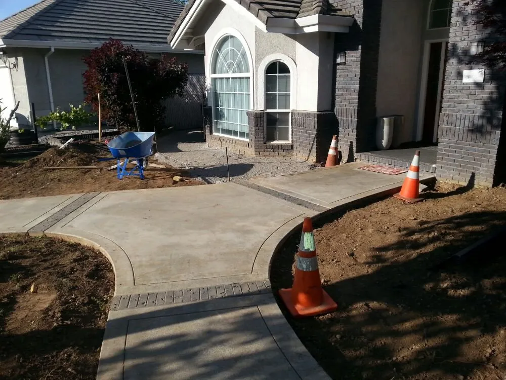 Affordable fence repair service in Redding, CA - SRH General Engineering