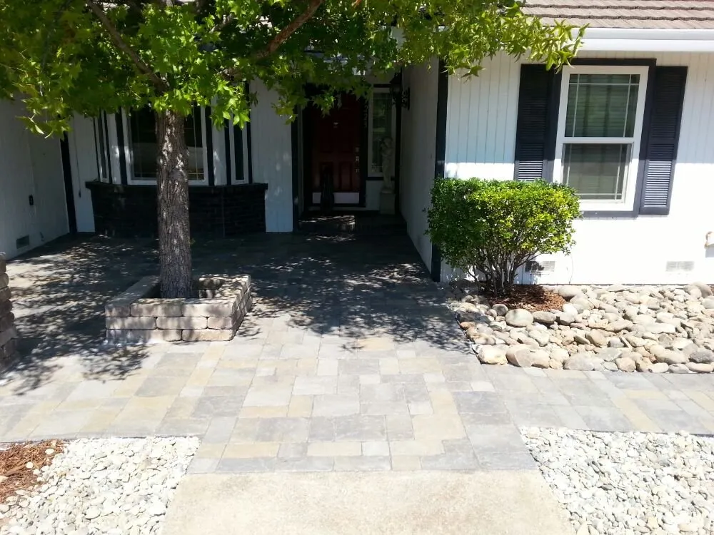 Quality chain link fencing for homes in Redding, CA by SRH General Engineering