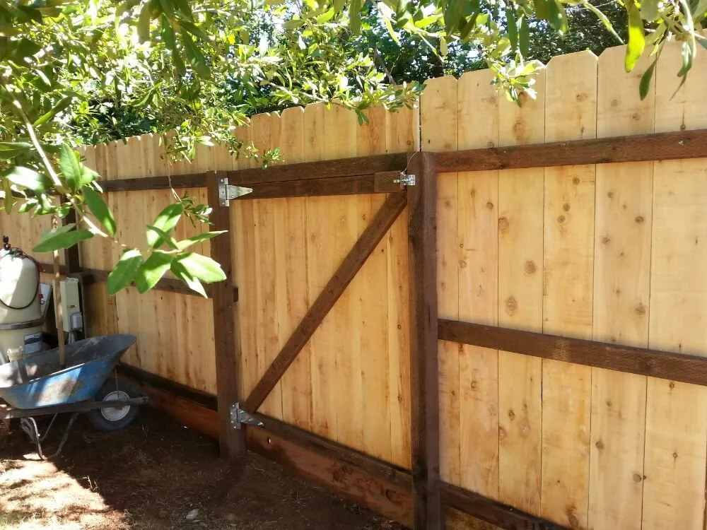 Professional privacy fencing service in Redding, CA - SRH General Engineering