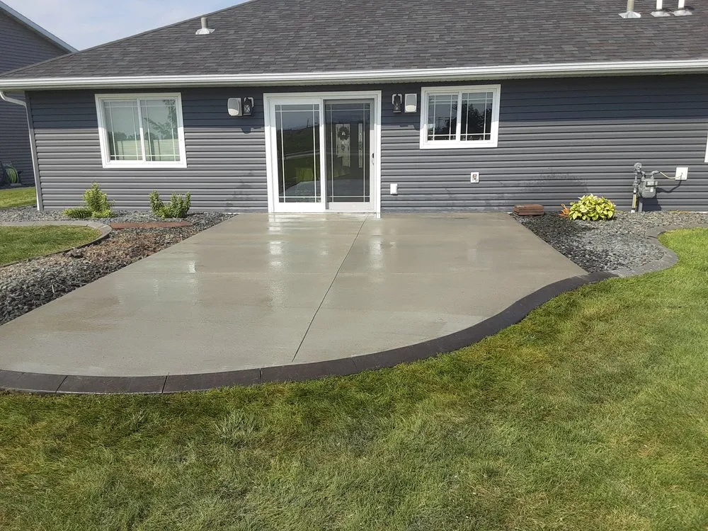Professional wood fence service experts serving Fargo, ND - Stringline Projects