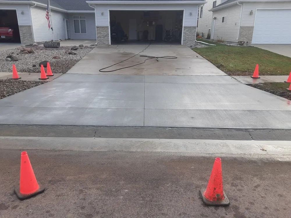 Trusted vinyl fence installation experts serving Fargo, ND - Stringline Projects