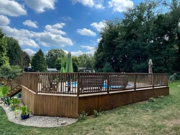 Affordable privacy fencing in Canton, OH by StructurePros