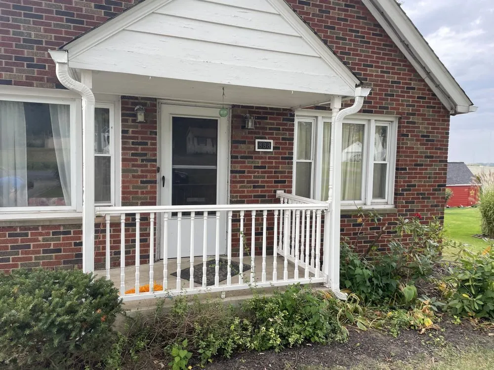 Top-rated privacy fencing for homes in Canton, OH by StructurePros