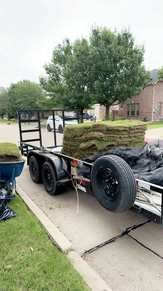 Local wood fence service for homes in Rowlett, TX by Structurescapes