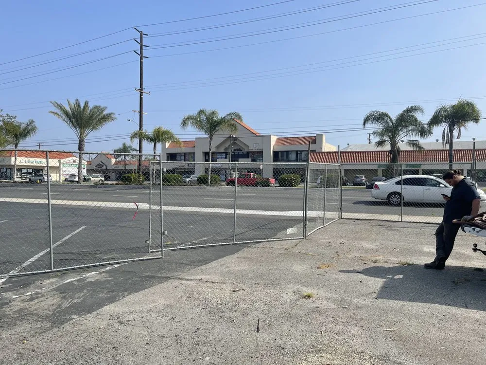 Local fence repair in Riverside, CA by Sun E Tech