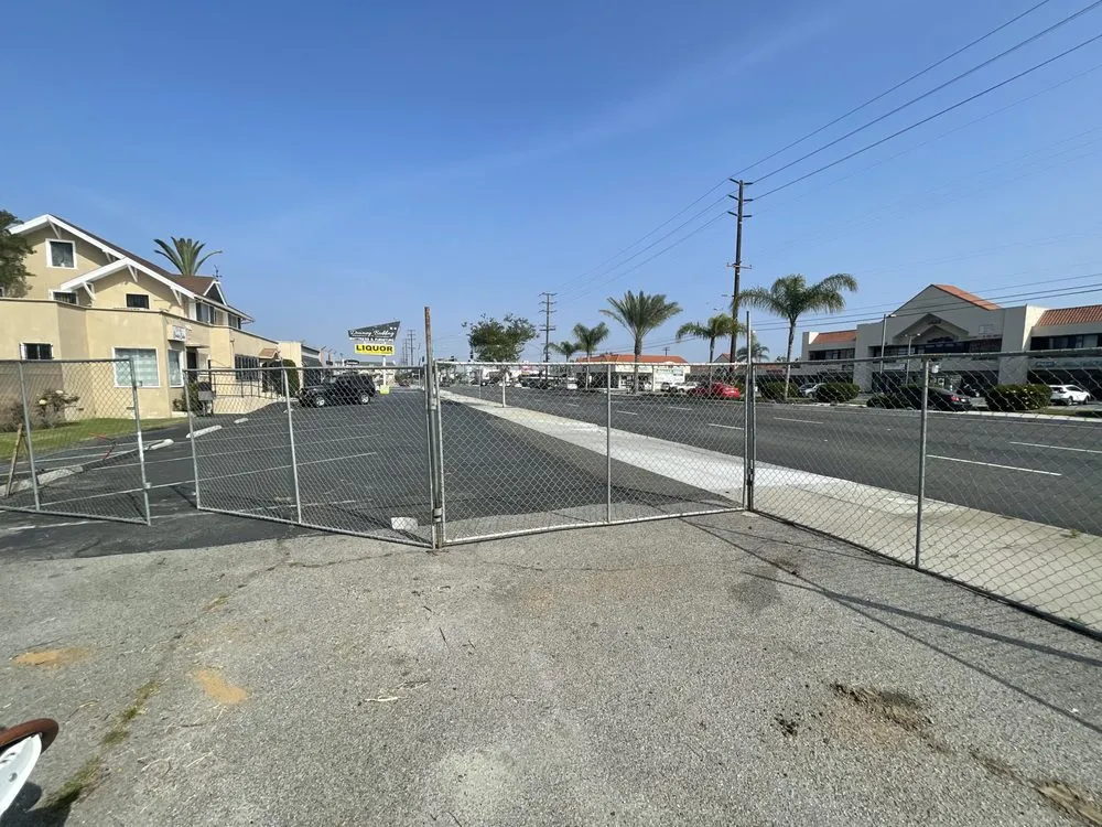 Affordable privacy fencing for homes in Riverside, CA by Sun E Tech