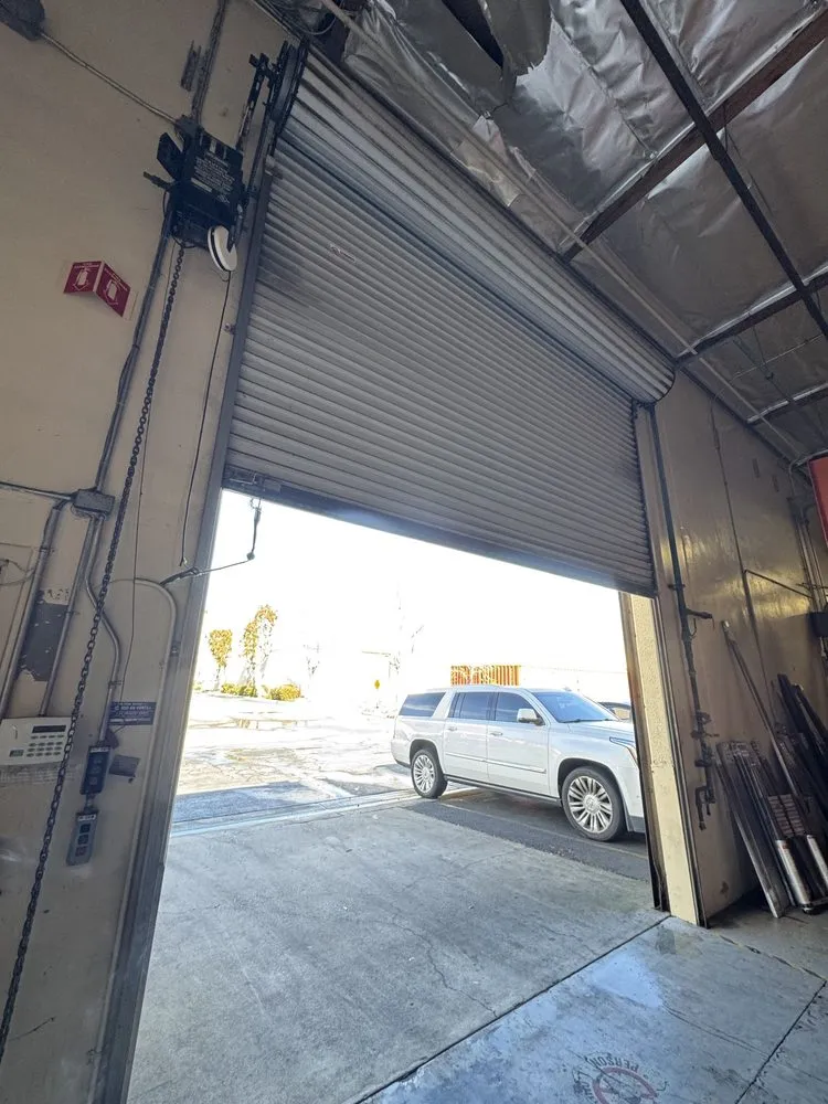 Affordable chain link fencing experts serving Calabasas, CA - Sunset
