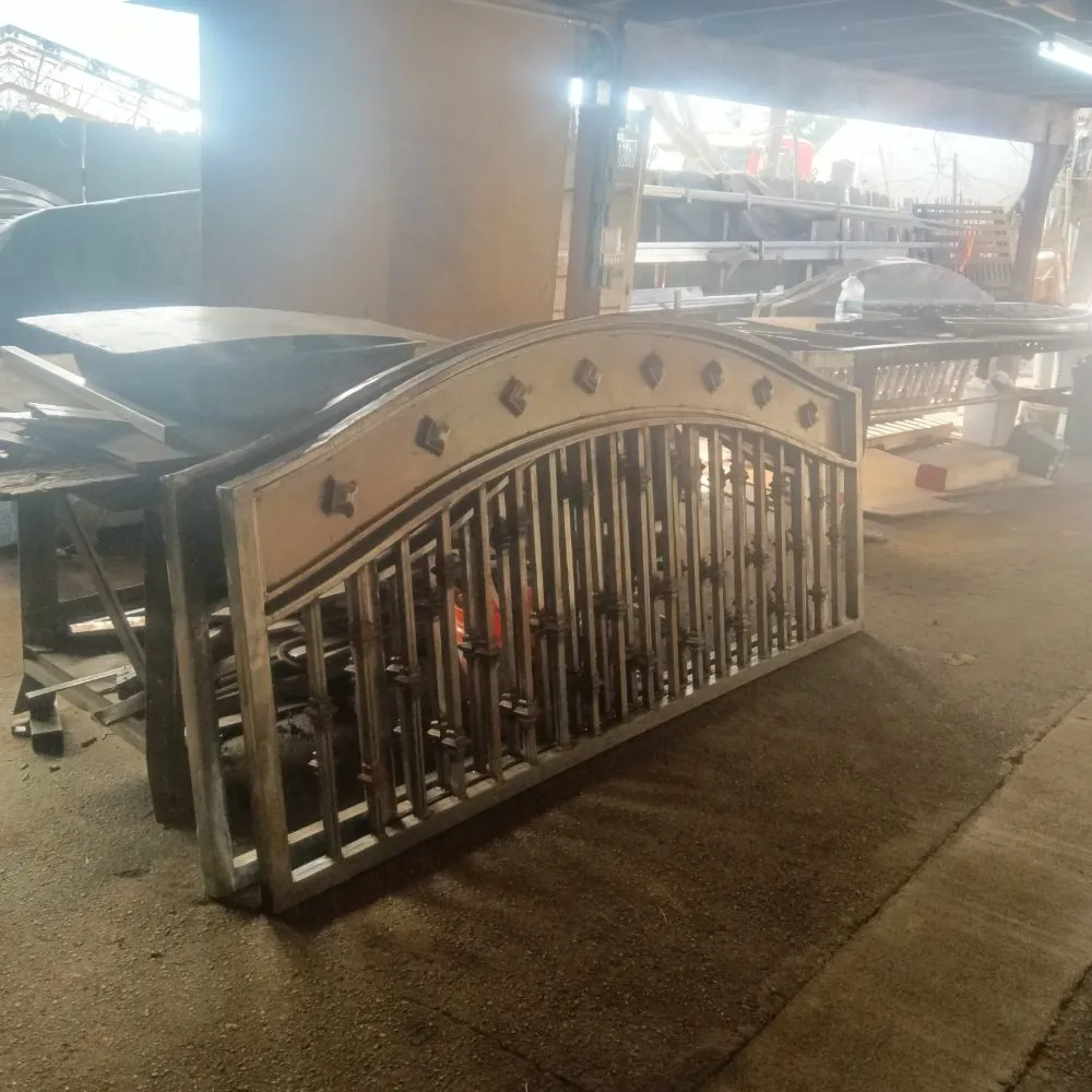 Affordable wood fence service service in Pasadena, CA - Sunset Welding