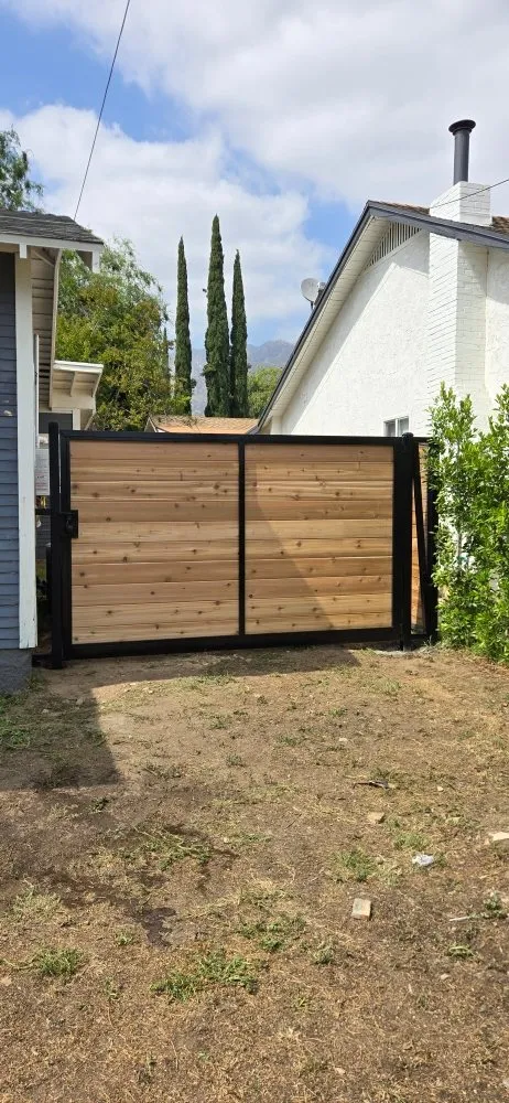 Quality privacy fencing service in Pasadena, CA - Sunset Welding