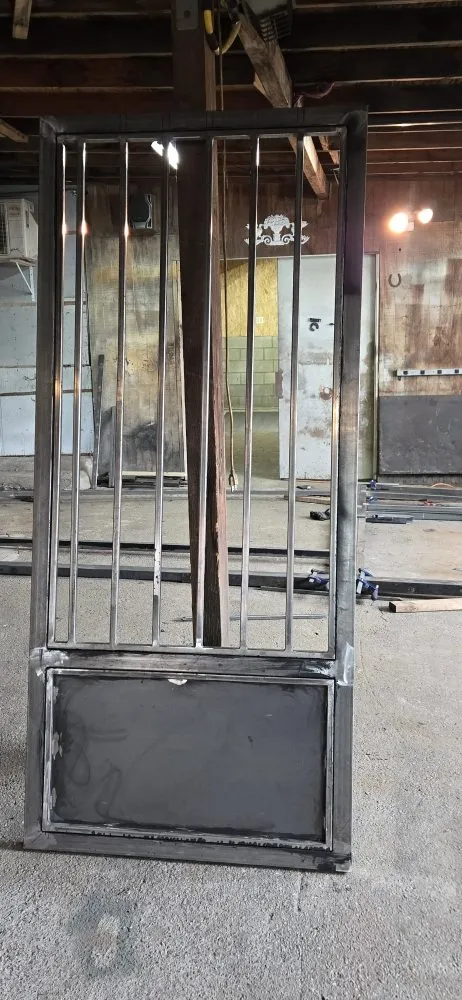 Quality chain link fencing in Pasadena, CA by Sunset Welding