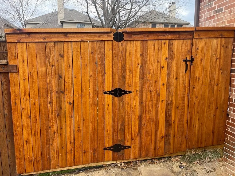 Local fence installation for homes in Midlothian, TX by Sunshield Staining
