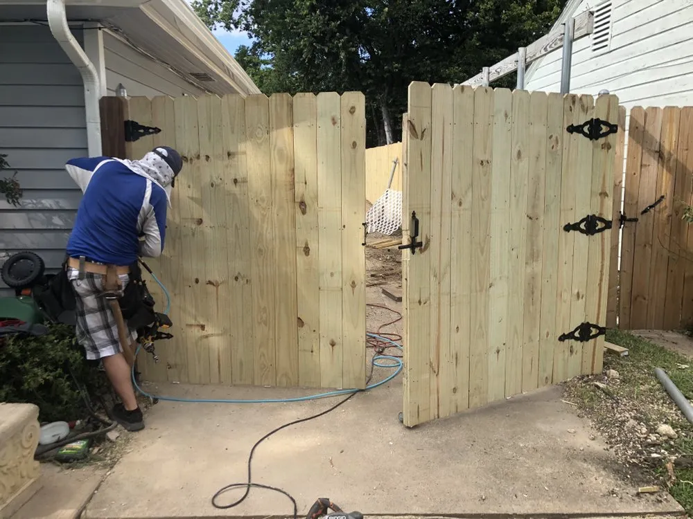 Reliable vinyl fence installation experts serving Euless, TX - Sure Associates