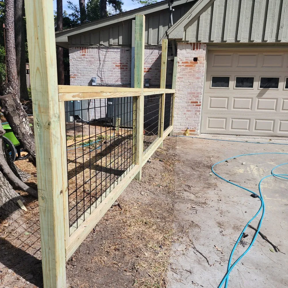 Expert fence installation in Spring, TX by T & D Frame Construction