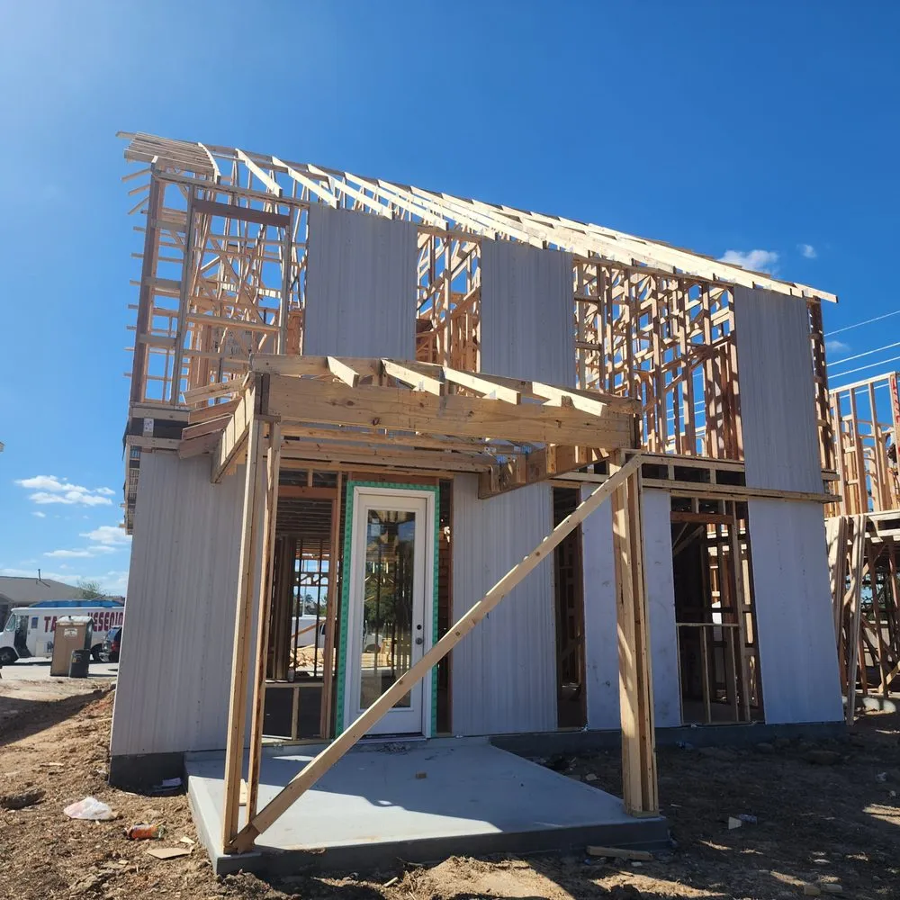 Top-rated vinyl fence installation for homes in Spring, TX by T & D Frame Construction