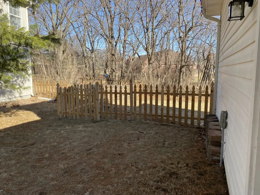 Reliable fence installation service in Saint Joseph, MO - Talbott Construction