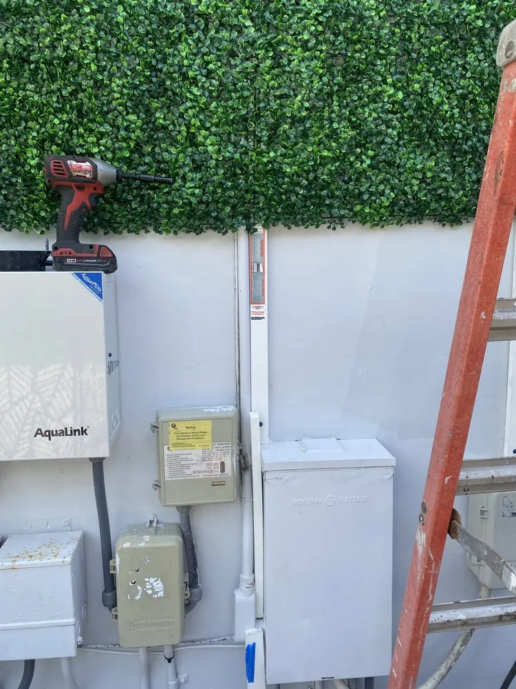 Local privacy fencing service in Miami, FL - Tex Services
