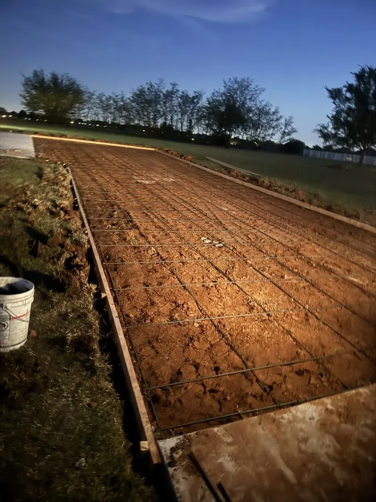 Expert vinyl fence installation experts serving Glenpool, OK - TF Builders