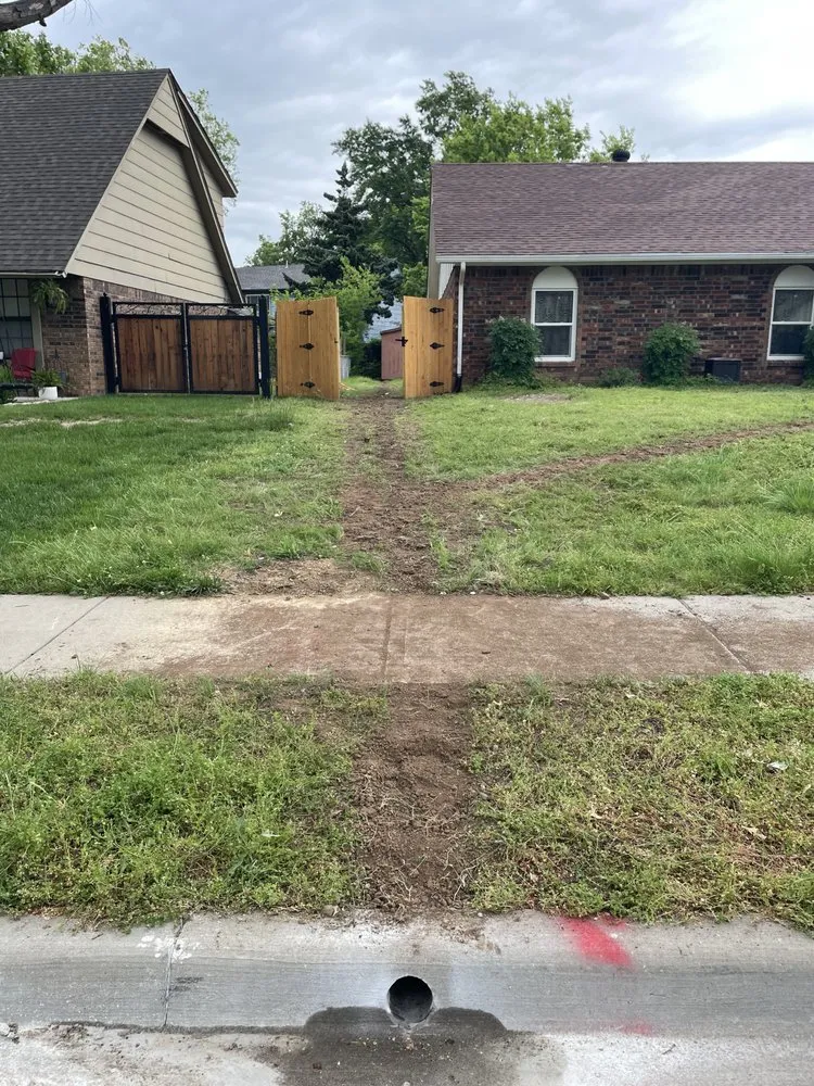 Professional fence repair for homes in Glenpool, OK by TF Builders