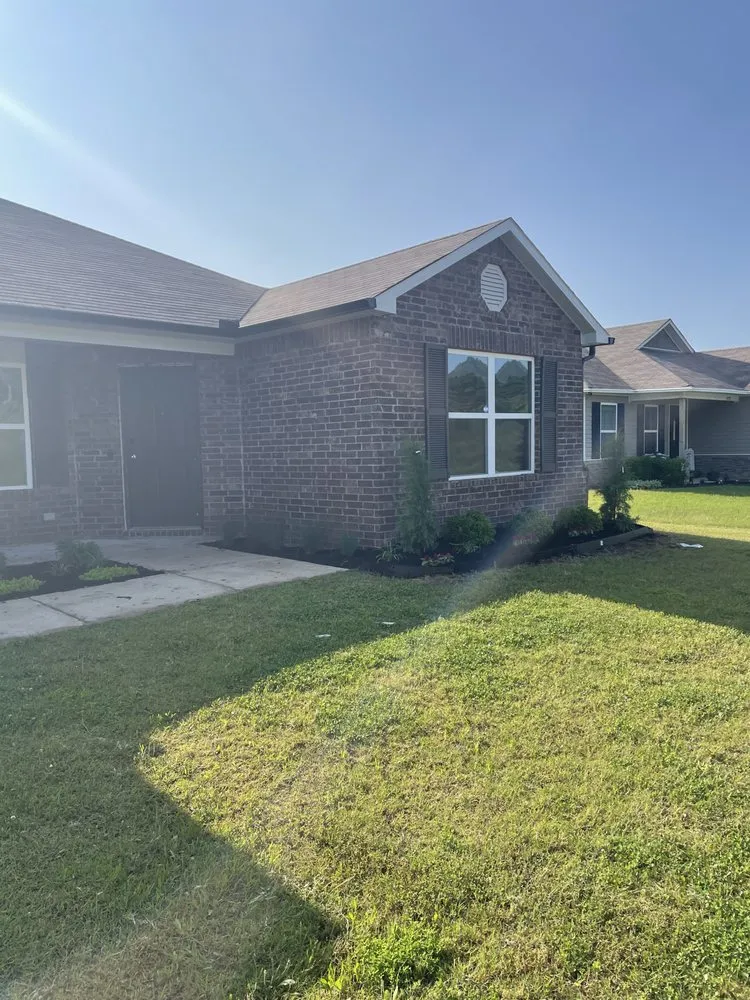 Expert wood fence service in Glenpool, OK by TF Builders