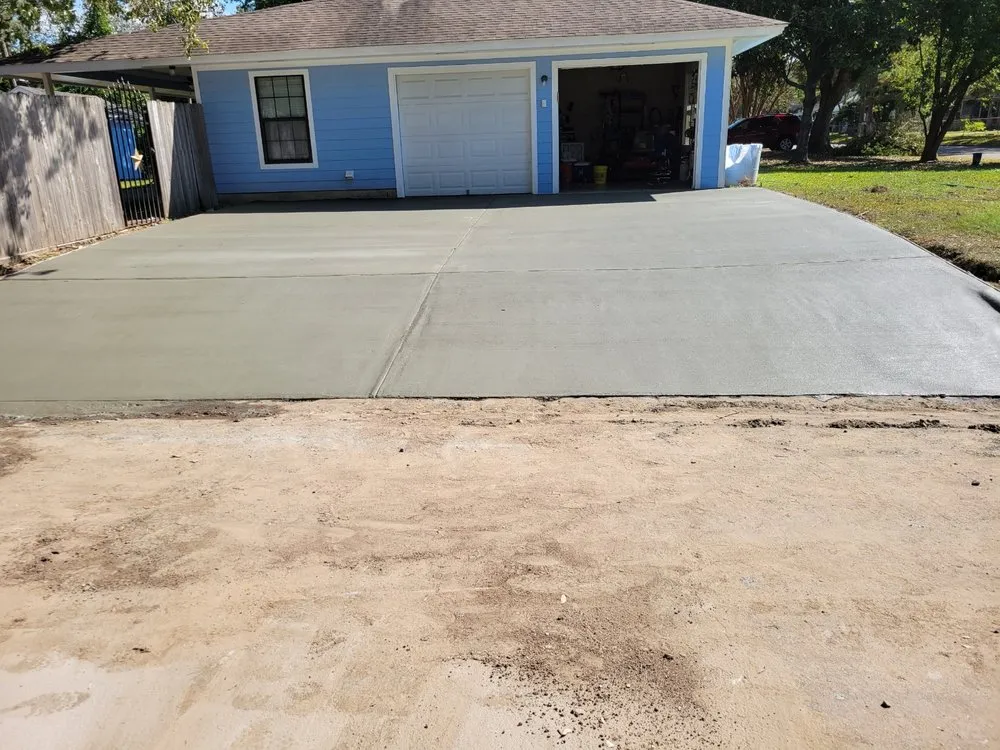 Trusted fence installation for homes in Pasadena, TX by Three J's