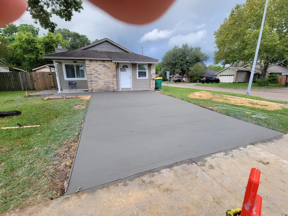 Quality wood fence service service in Pasadena, TX - Three J's