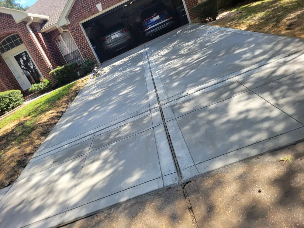 Affordable privacy fencing in Pasadena, TX by Three J's