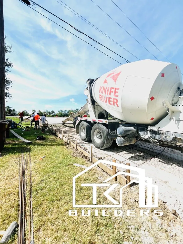 Affordable fence repair service in Thorndale, TX - TK Builders