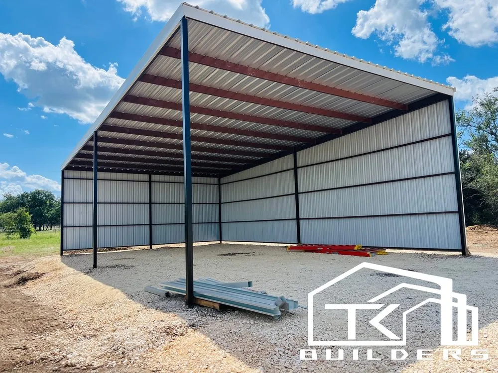 Professional privacy fencing in Thorndale, TX by TK Builders