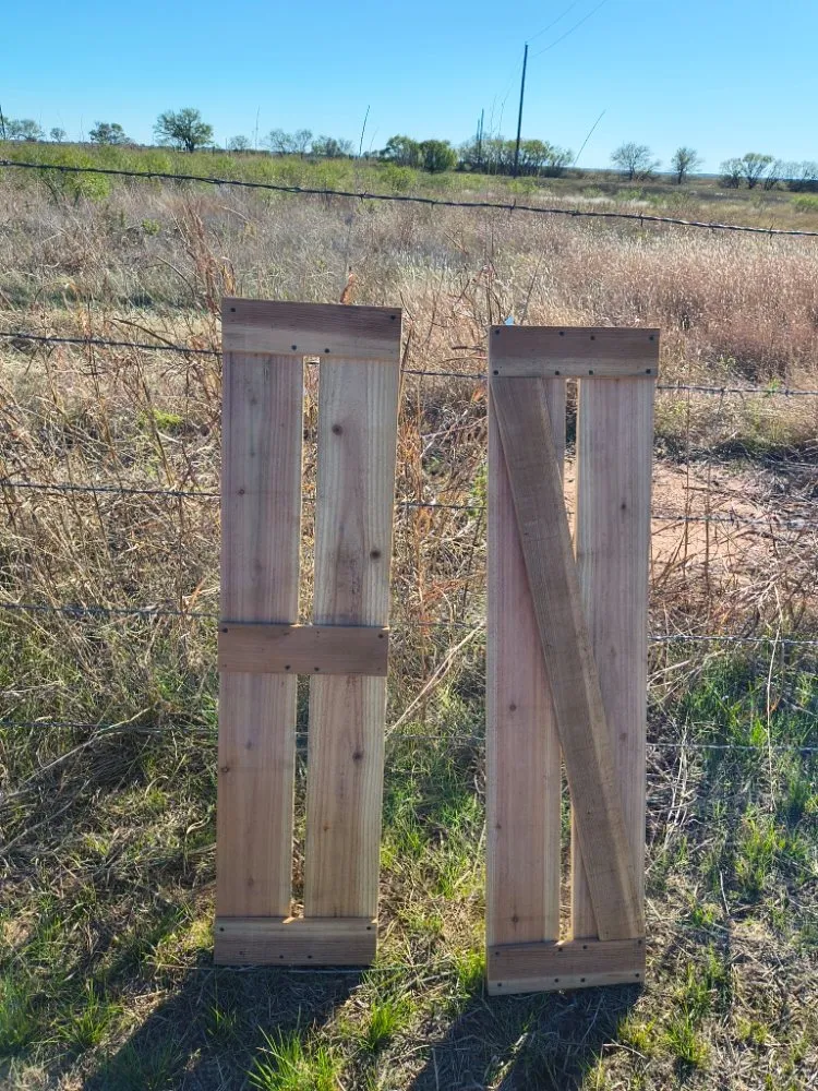 Local wood fence service for homes in Abilene, TX by TM Services