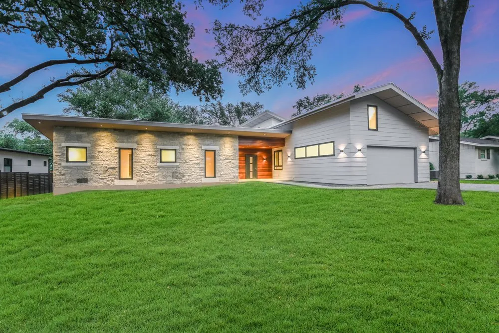Local fence repair experts serving Austin, TX - Transformations Custom Build